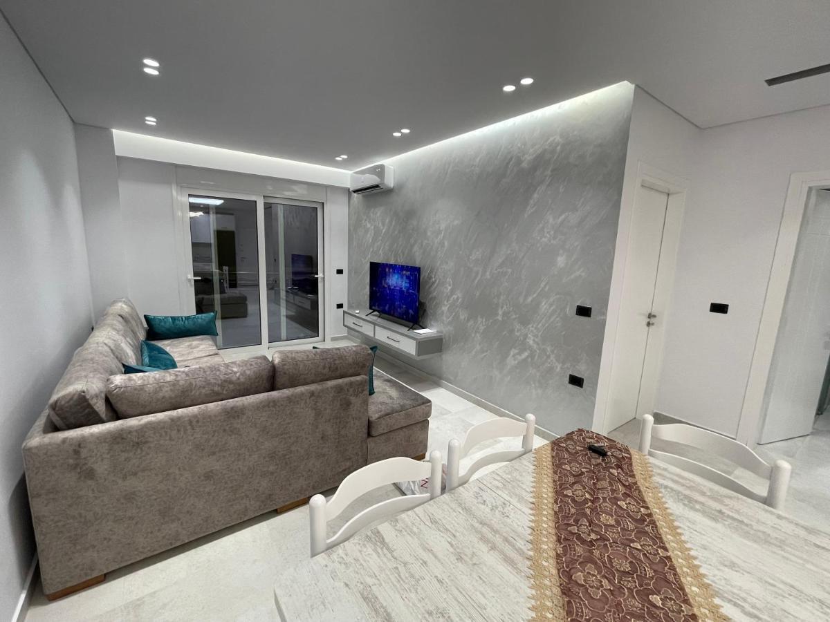 Alpha Lux Apartment Sarandë Eksteriør bilde