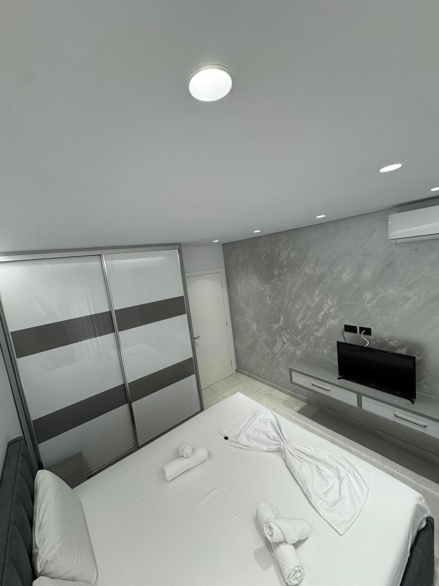 Alpha Lux Apartment Sarandë Eksteriør bilde