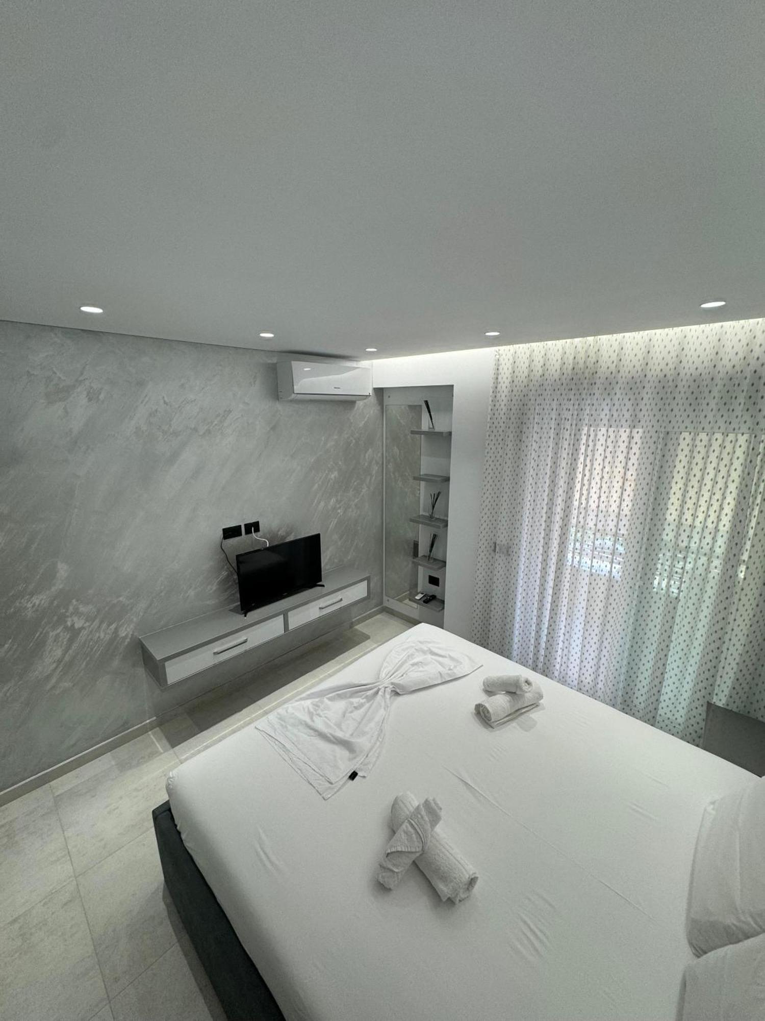 Alpha Lux Apartment Sarandë Eksteriør bilde